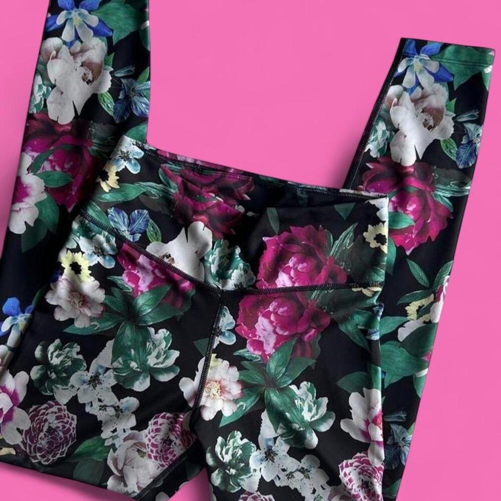 Nike dri fit floral workout leggings